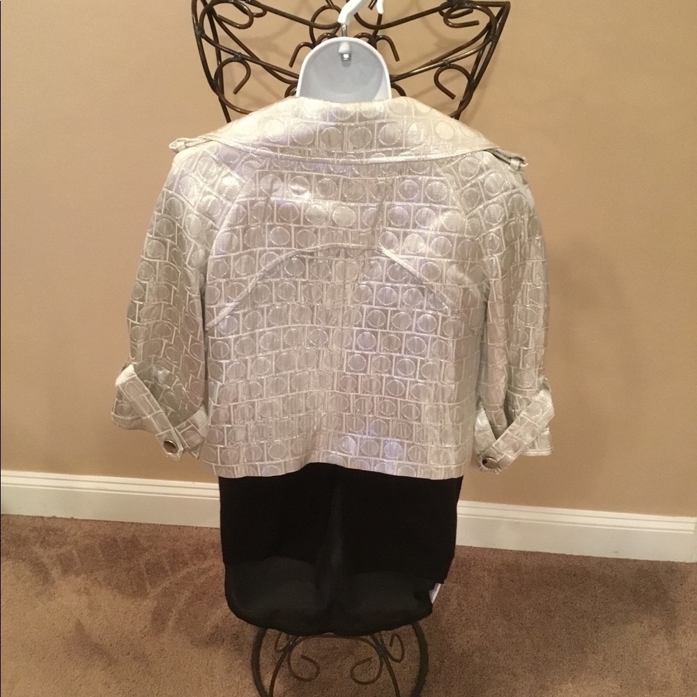 Cache Jacket - image 3